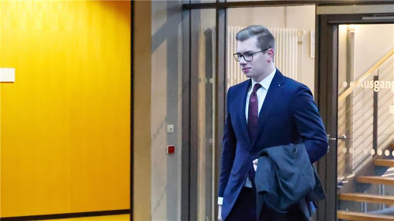 Der Landtagsabgeordnete Daniel Halemba fühlt sich zu Unrecht beschuldigt.