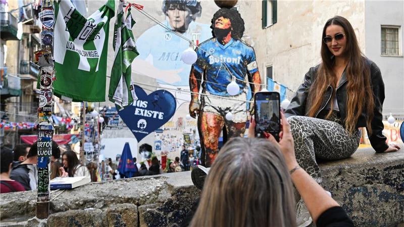 Neapel zankt um Maradona-Kultstätte: Vorläufiger Frieden? Der Largo Maradona gehört zu den wichtigsten Touristenattraktionen Neapels. (Archivbild)