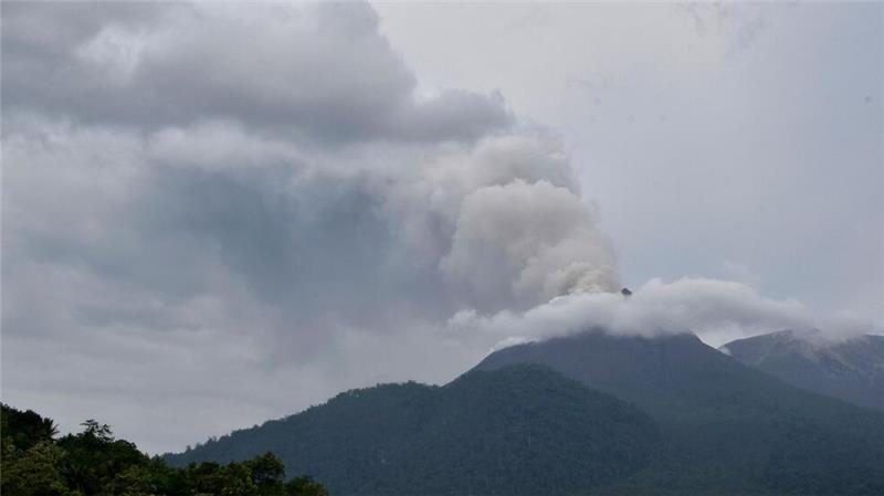 Vulkanausbruch in Indonesien: mindestens zehn Tote Der Lewotobi Laki-Laki ist schon seit Monaten wieder aktiv. (Archivbild)