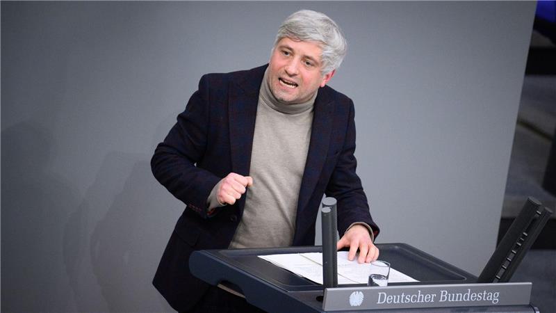 Der Linken-Kulturpolitiker David Schliesing stellt Weimer grundsätzlich in Frage. (Archivbild)
