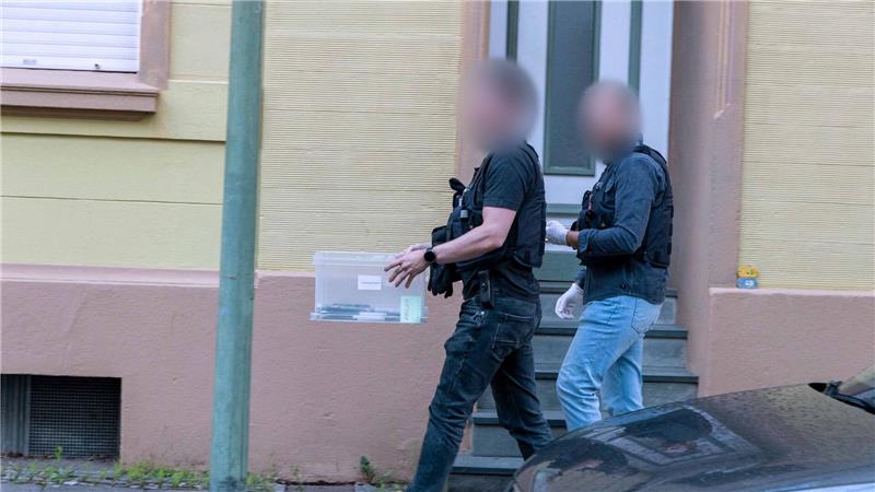 Terrorverdächtiger nach Razzia in Untersuchungshaft Der Mann steht im Verdacht, Geld für einen islamistischen Terroranschlag gesammelt zu haben.