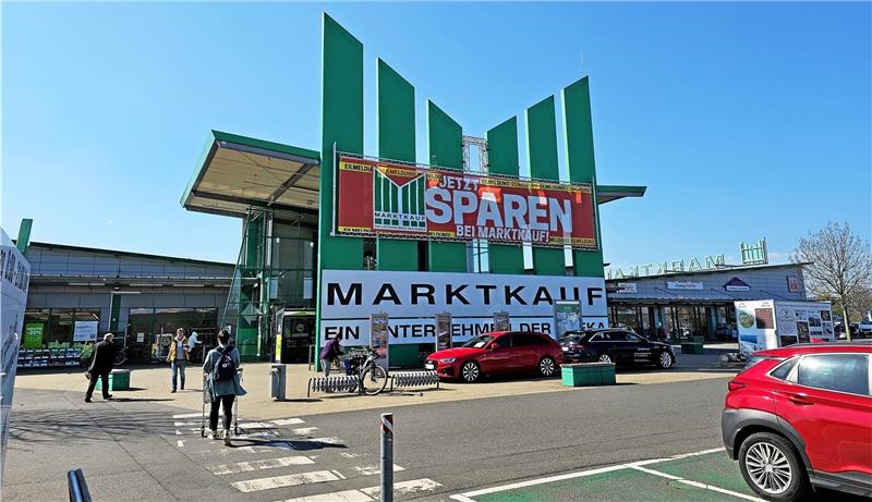 Kaufland und Marktkauf: Das Stühlerücken der Goslarer Märkte Der Marktkauf an der Carl-Zeiß-Straße hat noch bis zum 20. Mai geöffnet und übergibt dort letztlich an Kaufland. Die Edeka-Tochter will selbst wie berichtet noch in diesem Herbst im Neubau auf dem früheren Real-Grundstück im Gewerbegebiet Gutenbergstraße wieder durchstarten. Foto: Sowa