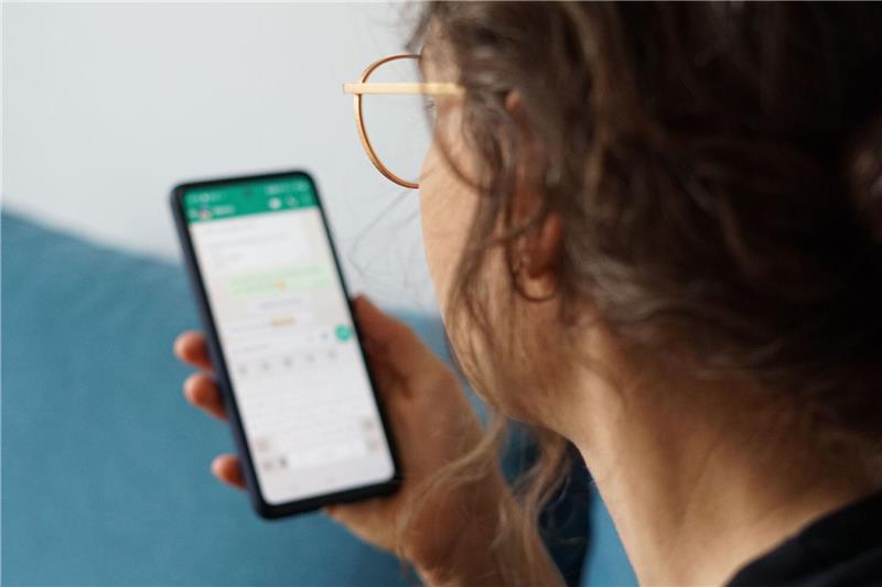 Per WhatsApp zum neuen Job Der Messenger WhatsApp wird von Unternehmen vermehrt bei der Mitarbeitersuche und für Bewerbungen genutzt.