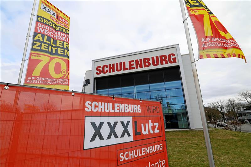 Der Möbelriese XXXLutz hat im Oktober das Schulenburg-Möbelhaus übernommen. In der Goslarer Verwaltung werfen nun etliche Mitarbeiter das Handtuch. Foto: Epping