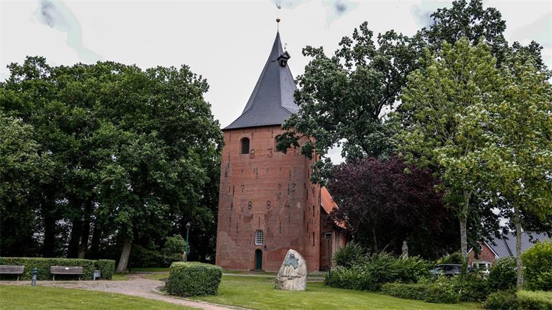 Neuenkirchen: Ein Name, neun Orte, endlose Verwechslungen Der Name Neuenkirchen verweist in der Regel darauf, dass dort irgendwann eine neue Kirche errichtet wurde.
