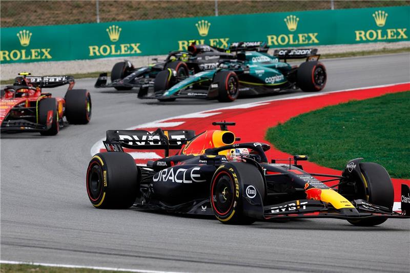 Verstappen in eigener Liga: Start-Ziel-Sieg in Barcelona Der Niederländer Max Verstappen im Red-Bull-Boliden.
