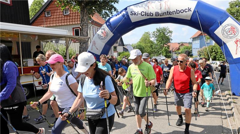So sieht der Veranstaltungskalender 2024 im Oberharz aus Der Nordic-Walking-Cup findet wieder in fünf Orten statt – am 10. August beispielsweise in Buntenbock. Archivfoto: Neuendorf