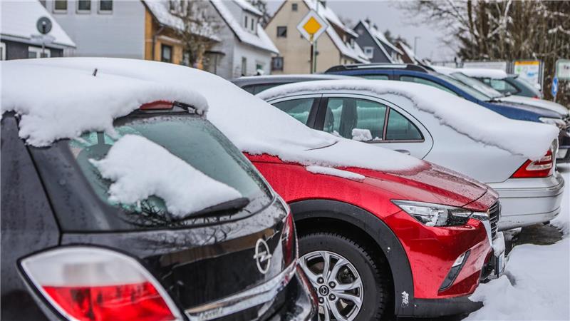 Der Oberharz zeigt sich zum Wochenstart noch einmal von seiner winterlichen Seite. Die Polizei rückt zu einigen Glätteunfällen aus. 