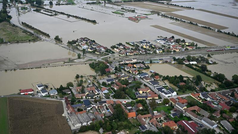 Überschwemmungen in Deutschland - Regen über Polen zieht ab Der Osten Österreichs hat mit Überschwemmungen zu kämpfen.