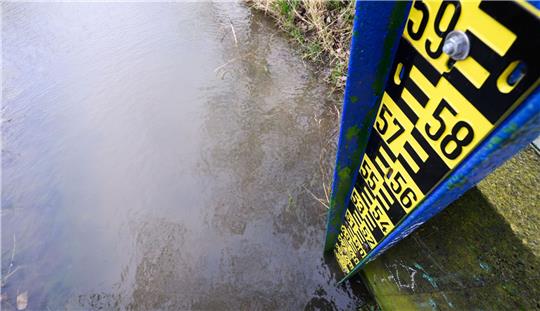 Der Pegel des Wasserstraßen- und Schifffahrtsamt Weser an der Leine in Herrenhausen.