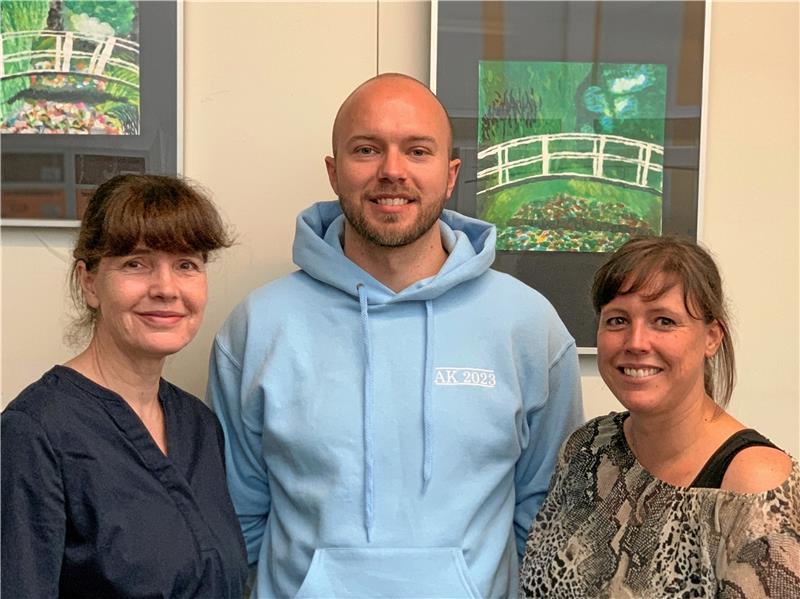 Letzter Schultag für die Langzeit-Rektorin Jutta Schober Der Personalrat mit Heike Routschek (li.), Marcel Chmiel und Susanne Saipa schätzen unter anderem Schobers Wortgewandtheit und ihr offenes Ohr. Foto: Privat