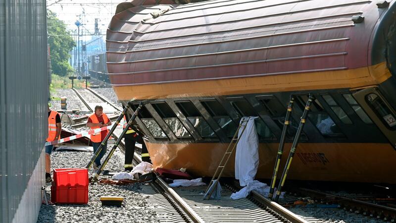 Vier Tote bei nächtlichem Zugunglück in Tschechien Der Personenzug ist frontal mit einem Güterzug zusammengestoßen.