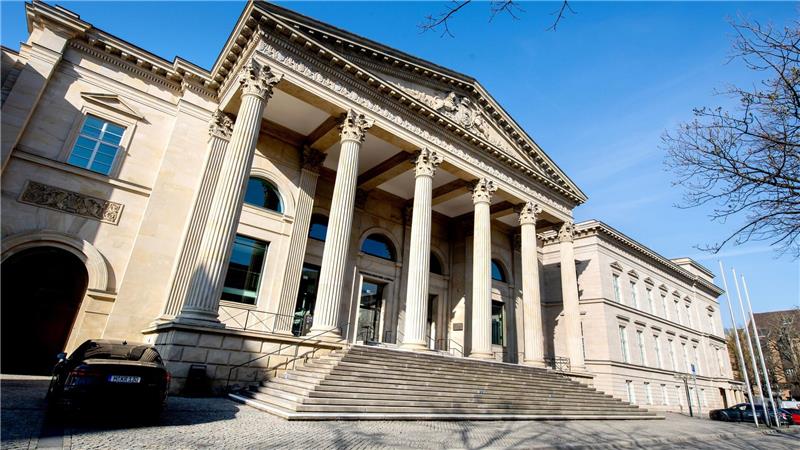 Der Petitionsausschuss des Landtags befasst sich mit dem Erhalt des Leuchtturms. (Archivbild)