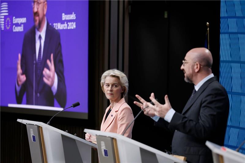 EU: Mehr Druck auf Israel und mehr Hilfe für die Ukraine Der Präsident des Europäischen Rates, Charles Michel (r) und die Präsidentin der Europäischen Kommission, Ursula von der Leyen. Angesichts der dramatischen Notlage im Gazastreifen fordern die EU-Staaten eine sofortige Feuerpause.