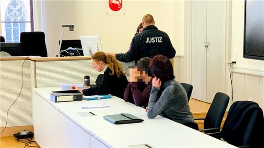 Der Prozess am Landgericht Braunschweig gegen einen 43-Jährigen wegen versuchten Totschlags geht weiter.