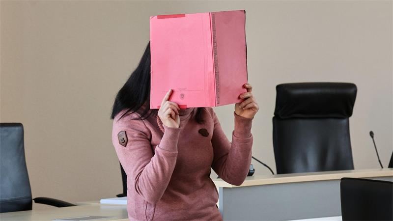 Gutachter im Fall Fabian: „Erstaunlich emotionslos“ Der Prozess gegen die im Fall Fabian des Mordes Angeklagte nähert sich seinem Ende.