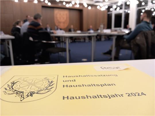 Der Rat beschließt einstimmig die Haushaltssatzung und den Haushaltsplan für das kommende Jahr. Foto: Neddermeier