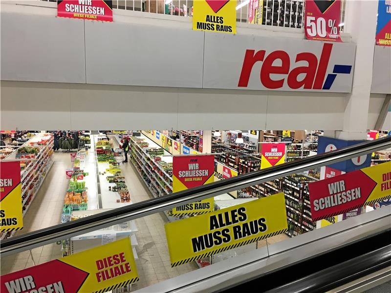 Der Real-Ausverkauf läuft auf Hochtouren: Ob und mit wem es am Goslarer Standort weitergehen könnte, steht nach wie vor in den Sternen.  Foto: Heine
