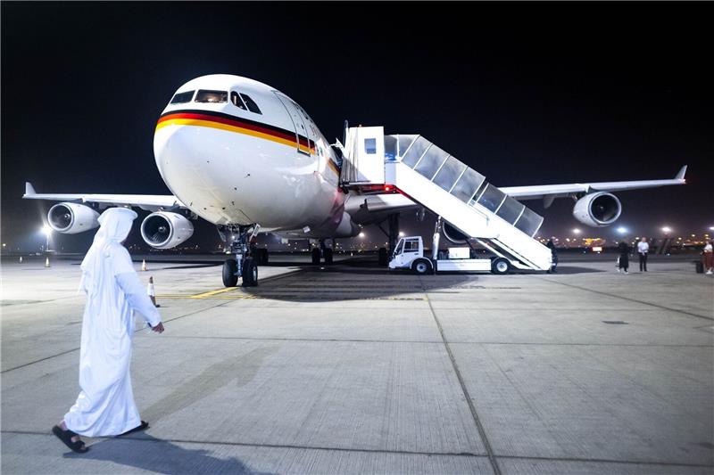 Der Regierungs-Airbus A340 am Flughafen Abu Dhabi.