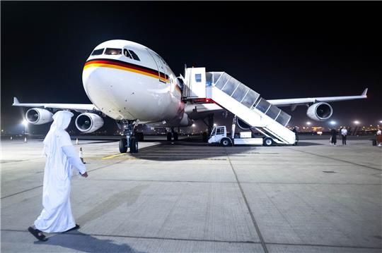 Der Regierungs-Airbus A340 am Flughafen Abu Dhabi.