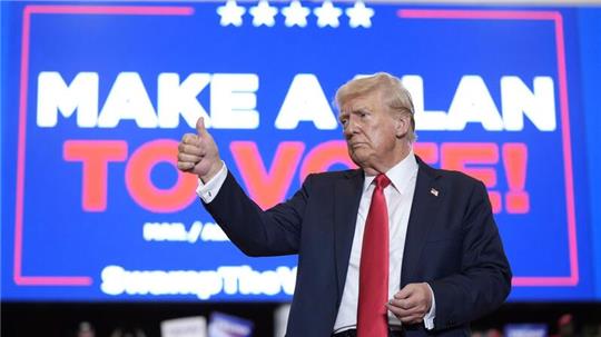 Der Republikaner Donald Trump umgarnt im Wahlkampf konservative Christen.