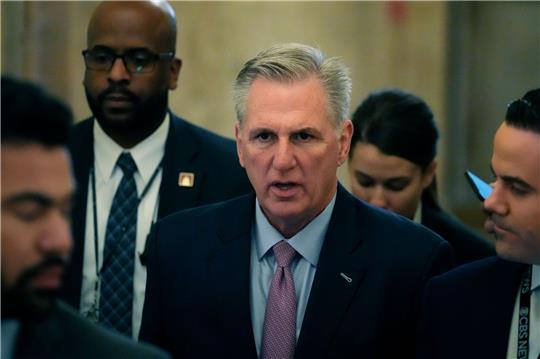 Der Republikaner Kevin McCarthy will die Schuldenobergrenze nur unter Bedingungen anheben.