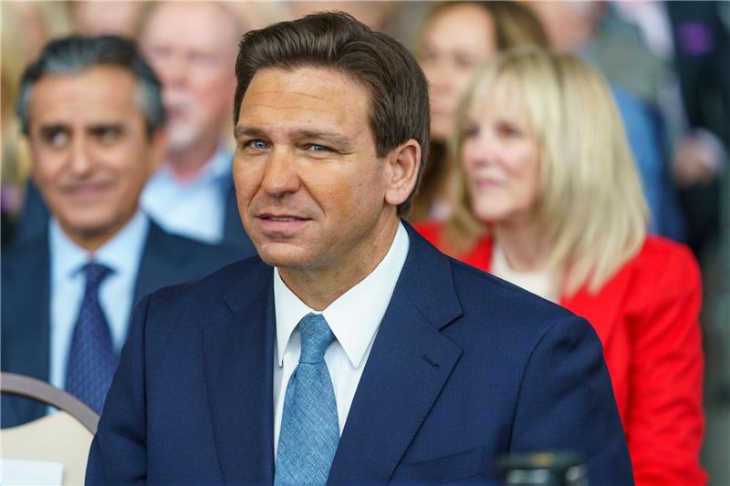 Gouverneur DeSantis greift Trump an: „Kein tägliches Drama” Der Republikaner Ron DeSantis stichelt gegen Donald Trump. Ihm werden große Chancen als Präsidentschaftsbewerber nachgesagt.