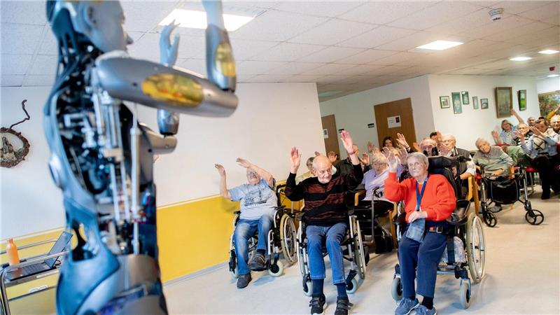 Der Roboter kommt etwa bei Gymnastikübungen in Pflegeeinrichtungen zum Einsatz.