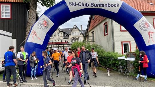Der SC Buntenbock lädt wieder zum Start des Nordic-Walking-Cups an seinem Vereinsheim ein.