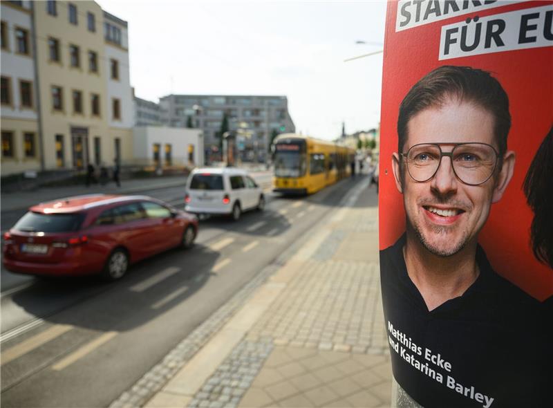 Gewalt gegen Politiker: Kommen schärfere Strafen? Der SPD-Politiker Matthias Ecke wurde am vergangen Freitag von vier jungen Männern angegriffen, während er Wahlplakate aufhängen wollte.