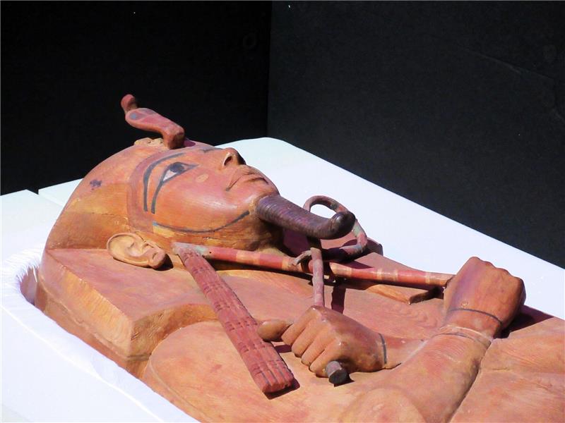 Sarkophag von Ramses II. in Paris enthüllt Der Sarkophag von Ramses II. in einer Transportkiste.