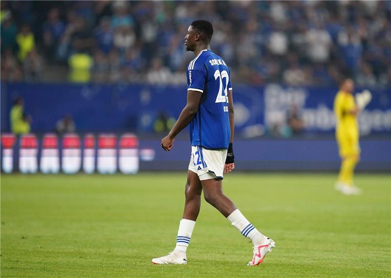 Der Schalker Ibrahima Cissé wurde rassistisch beleidigt.