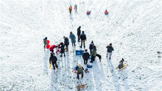 Der Schnee sorgte für Rodelvergnügen. 