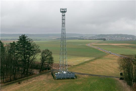 Der Sendemast von Telefónica (O2) im  mittelhessischen Vogelsbergkreis.