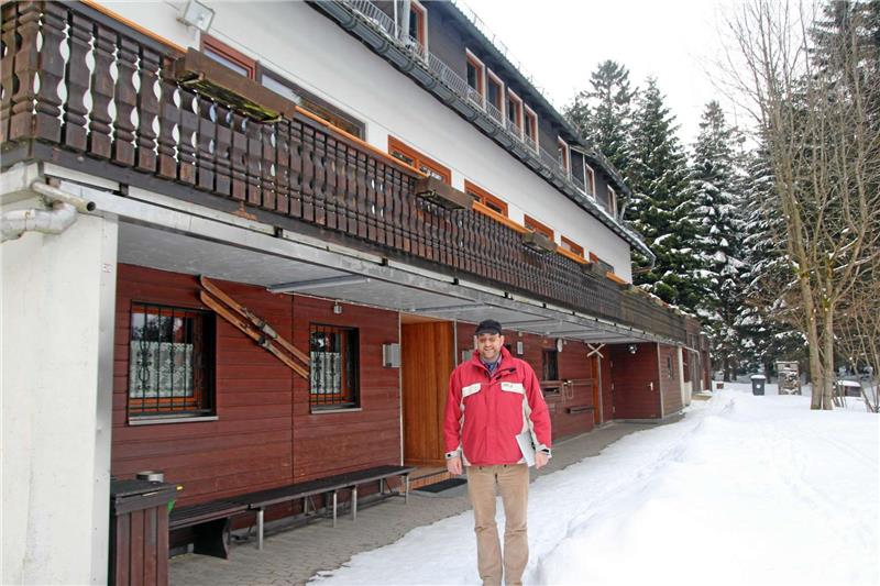 Der Ski Klub Hildesheim mit seinem Vorsitzenden Lars Michel sucht bereits seit mehr als einem Jahr einen neuen Pächter für seine Hochmoorbaude in Oderbrück-Nord. Foto: Eggers