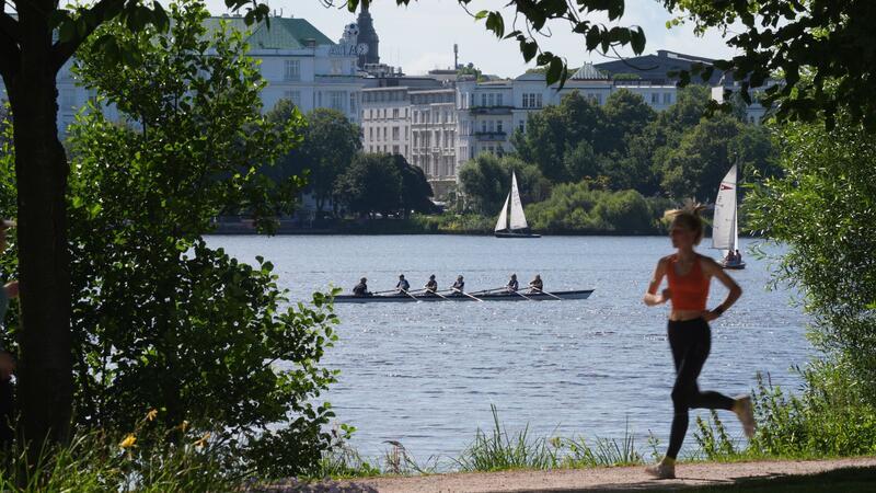 Endlich Sommer - doch Wetter bald wieder unbeständig Der Sommer dreht auf und bringt Temperaturen jenseits der 30-Grad-Marke