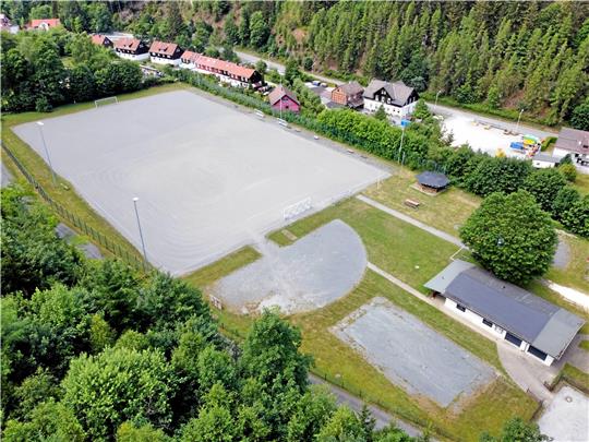 Der Sportplatz in Wildemann soll saniert werden – vom Land gibt es daher Fördermittel in Höhe von 96.000 Euro.  Foto: Neuendorf