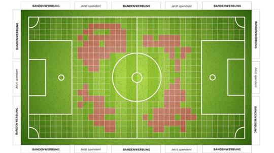Der Sportplatz ist in viele kleine Parzellen aufgeteilt, die Unterstützer des Vereins auf einer Internetseite kaufen können.