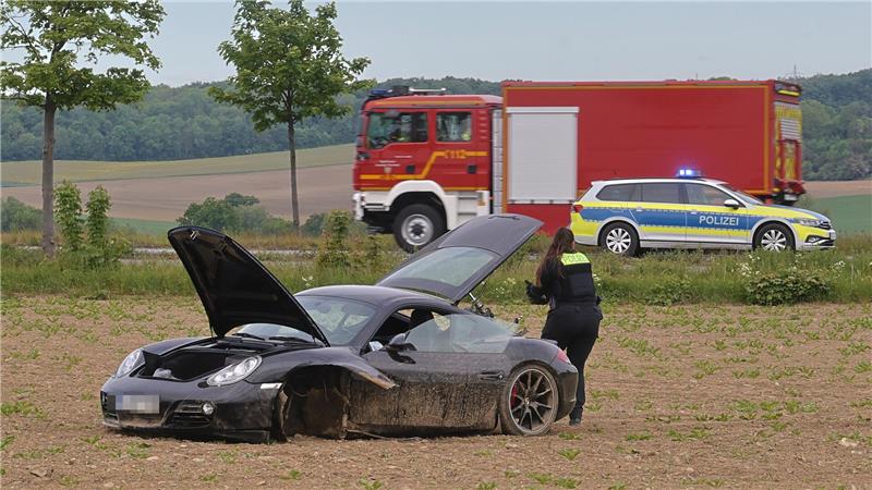Der Sportwagen erlitt einen Totalschaden.