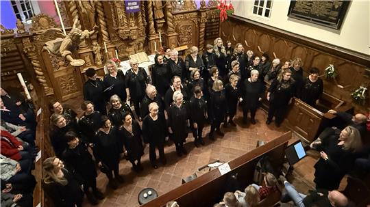 Der St.-Nicolai-Frauenchor tritt in der Schlewecker Dorfkirche auf.