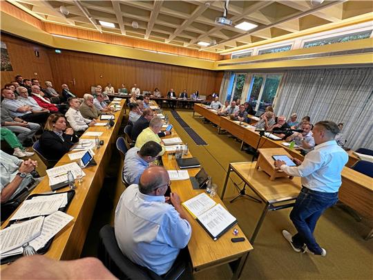 Der Stadtrat besteht aus SPD (13 Sitze), CDU (11), Grünen (5), AfD (2), FDP, Freien Wählern und Wählergemeinschaft (je 1) plus Bürgermeister. Foto: GZ-Archiv