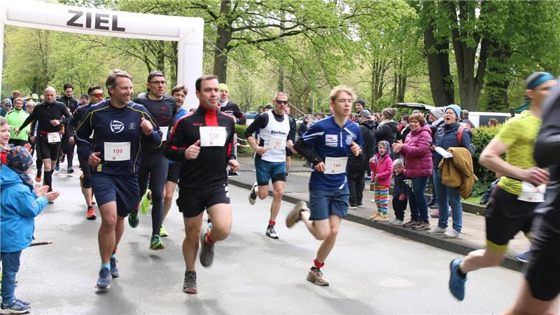Der Start der Zehn-Kilometer-Läufer 2024.