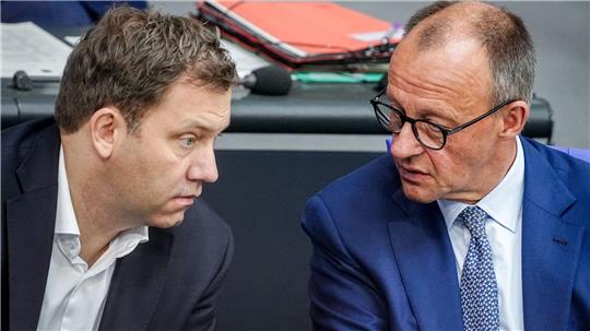 Der Start war holprig. Die Koalitionäre hoffen darauf, dass sie nach der Sommerpause besser in die Spur kommen. (Archivbild)