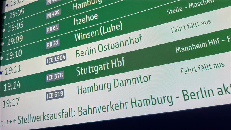 Der Stellwerkausfall bei Lüneburg ist laut Bahn behoben. Der Verkehr zwischen Hamburg und Berlin rollt wieder an. 