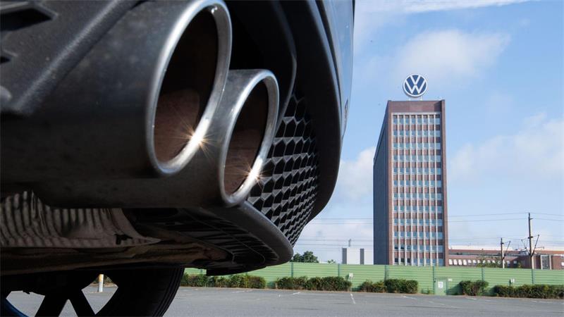 Der Streit um die Haftung für den Dieselskandal bei VW geht erneut vor Gericht. (Archivbild)