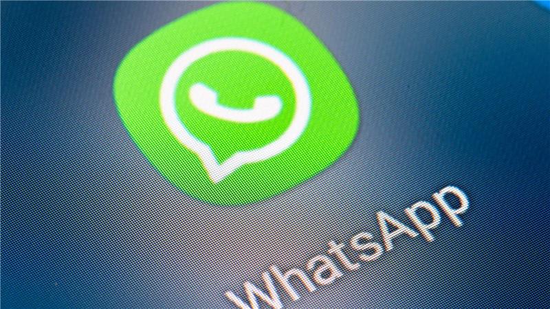 Der Streit um eine Millionenstrafe gegen WhatsApp geht vor den europäischen Gerichten weiter. (Symbolbild)