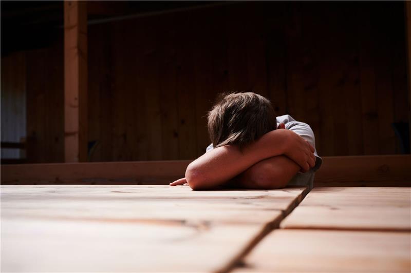 Ärmere Kinder haben besonders viele Probleme Der Studie zufolge fühlen sich mindestens einmal pro Woche mehr als die Hälfte der Kinder erschöpft. (Symbolbild)