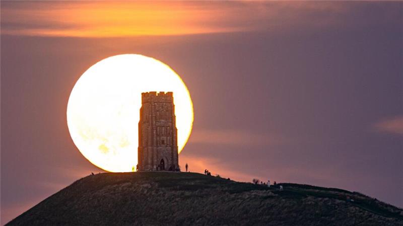 Der Supermond im September 2024. Im Oktober erscheint er wieder sehr nah.