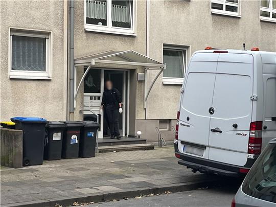 Der Tatort in Duisburg: Ein Polizist hat in Duisburg einen mit einem Messer bewaffneten Angreifer erschossen.