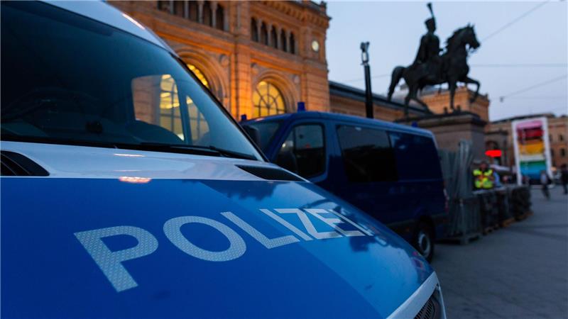 Der Tatverdächtige befindet sich im Gewahrsam der Bundespolizei. (Symbolfoto)